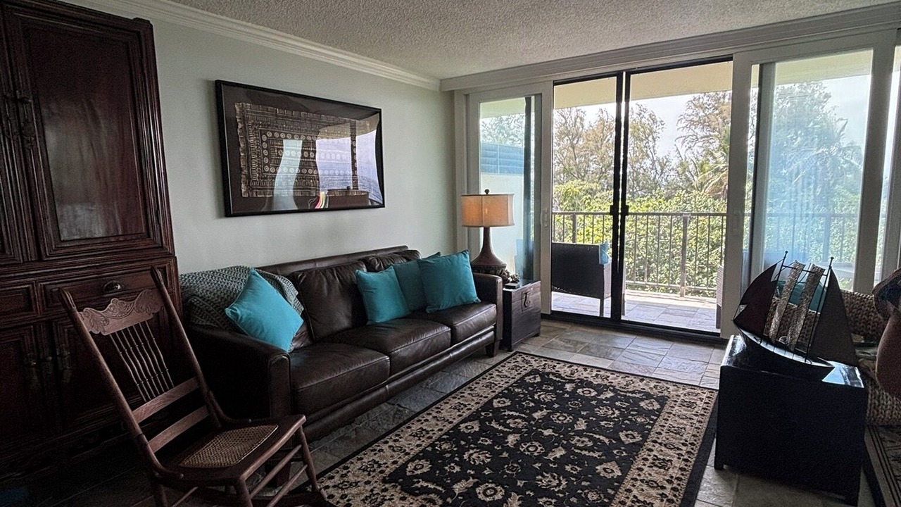 Photo of Livingroom in Hilo