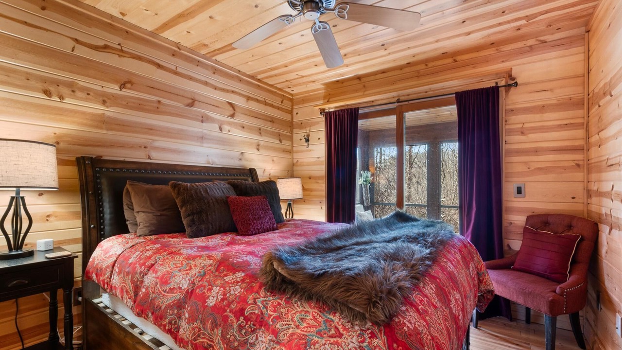 Photo of Bedroom in Saugatuck