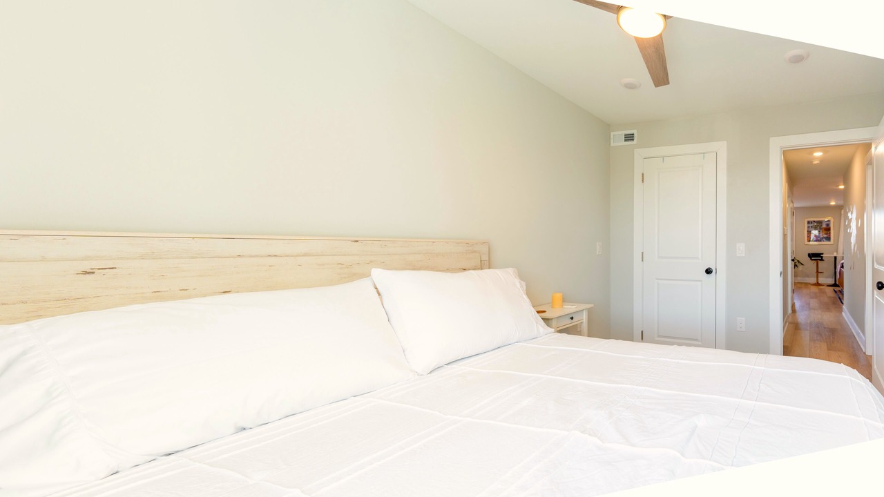 Photo of Bedroom in Olney-Oak Lane