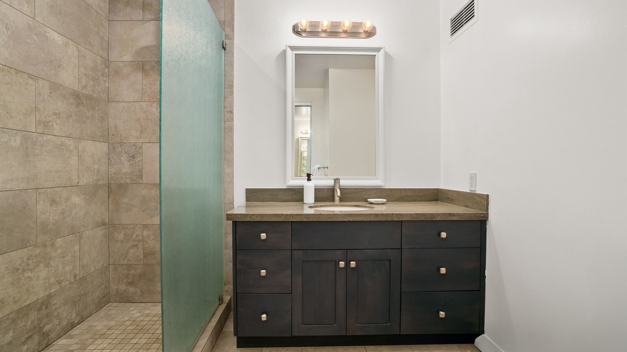 Photo of Bathroom in Princeville