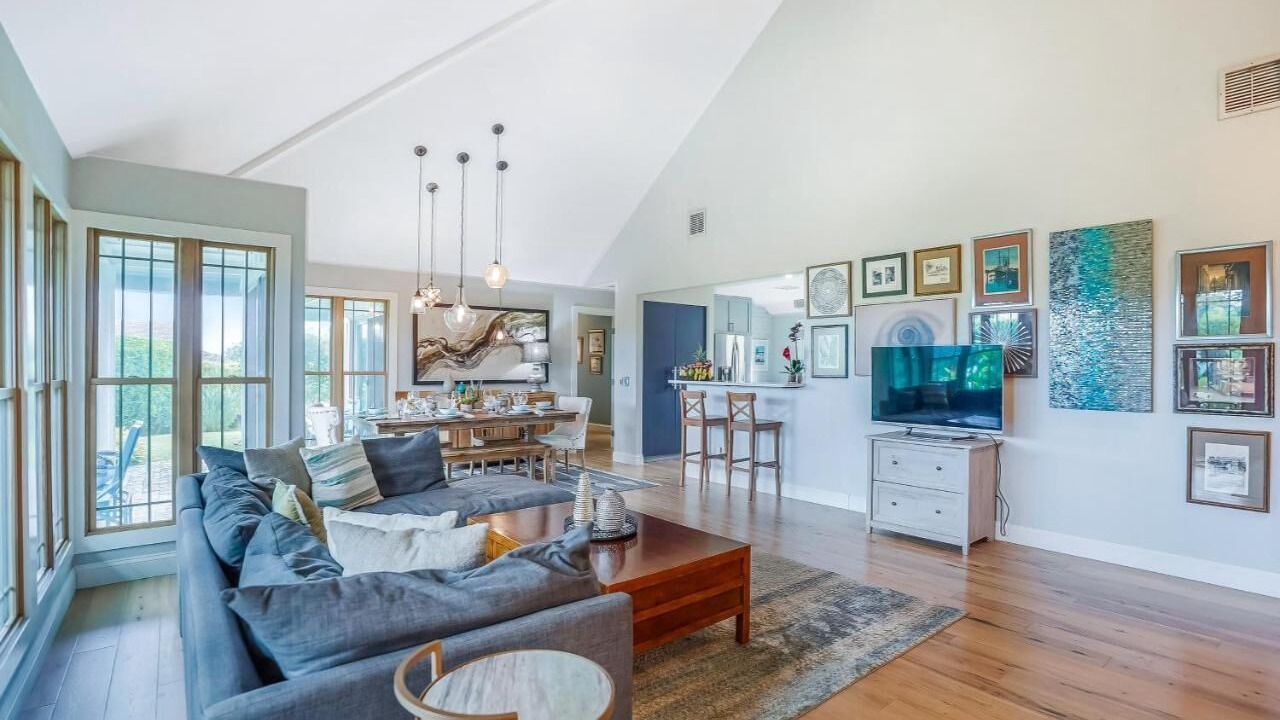 Photo of Livingroom in Princeville