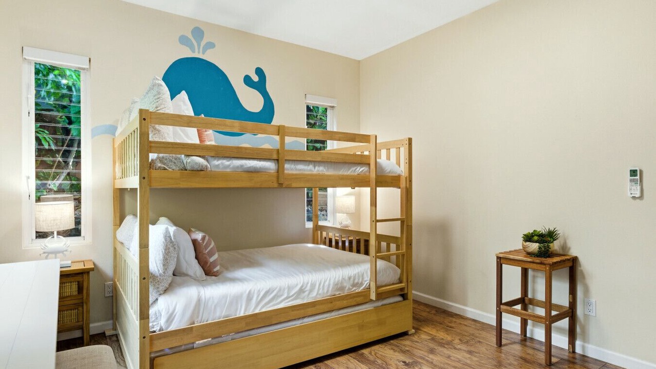 Photo of Bedroom in Kahaluu Bay