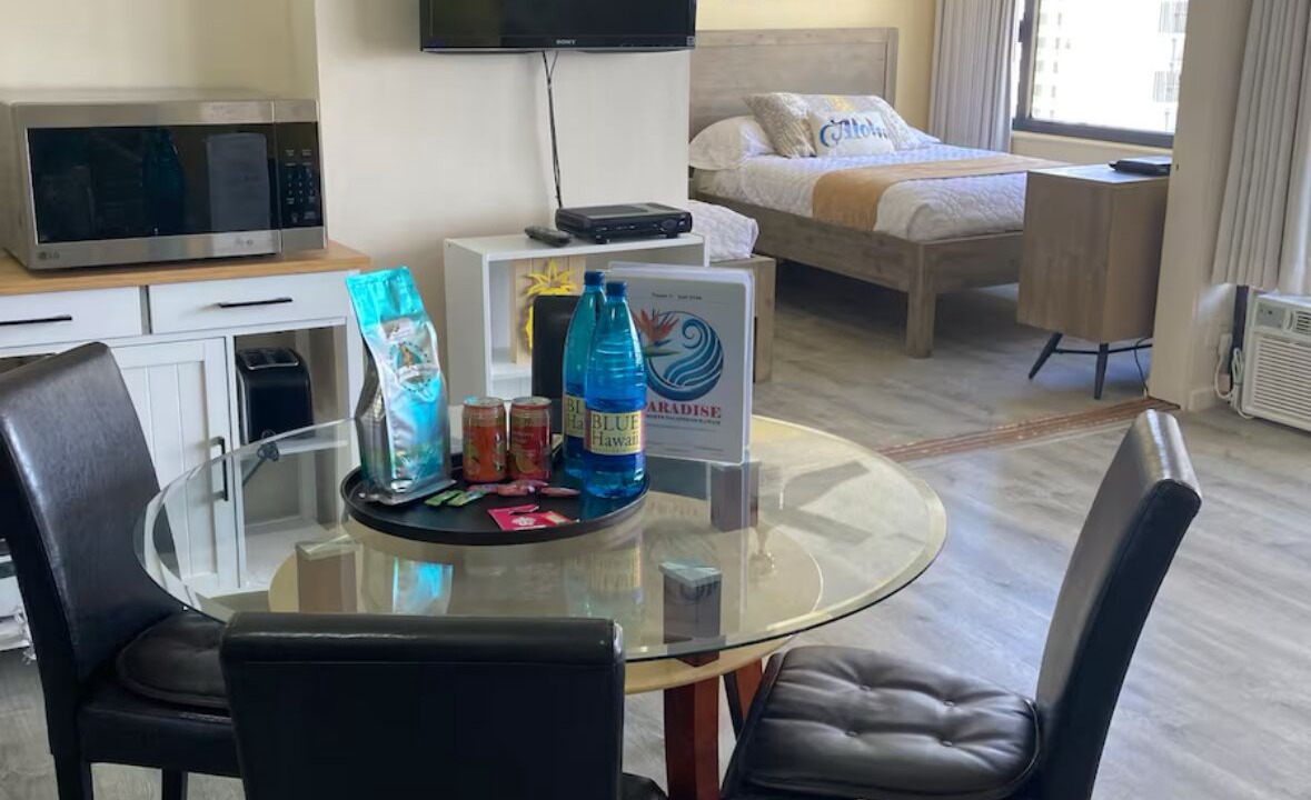 Photo of Bedroom in Waikiki
