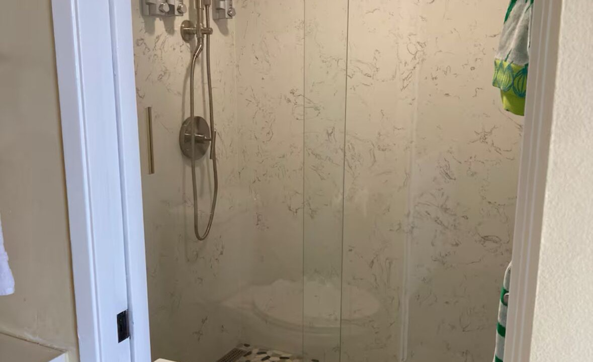 Photo of Bathroom in Waikiki