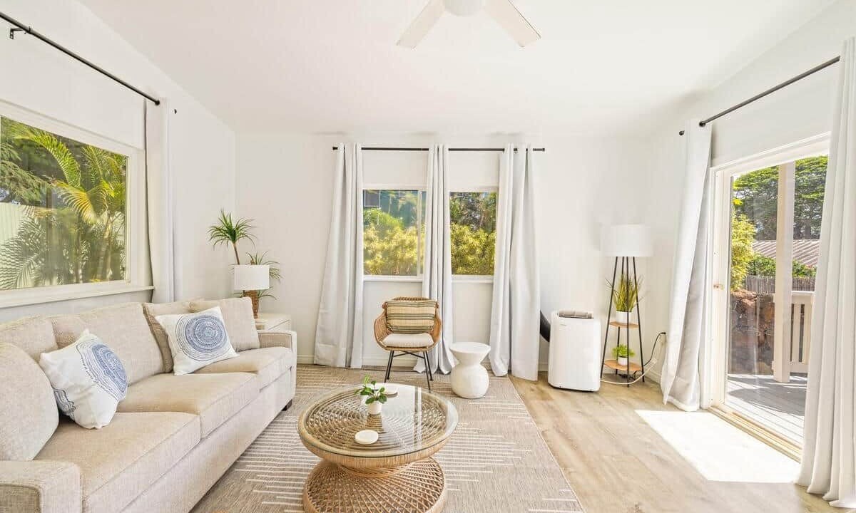 Photo of Livingroom in Koloa