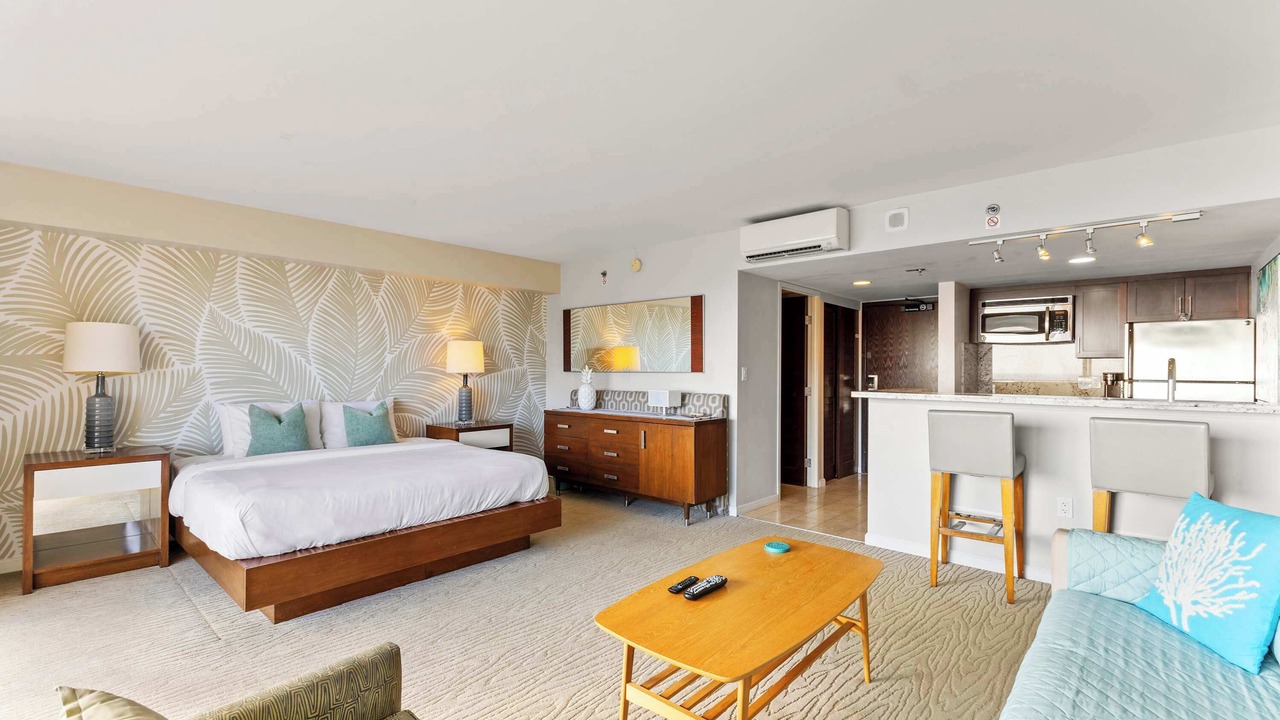 Photo of Bedroom in Waikiki
