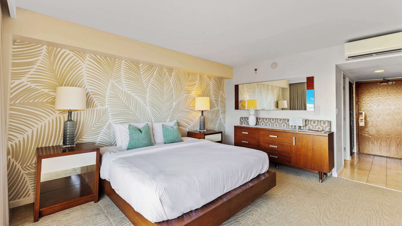 Photo of Bedroom in Waikiki