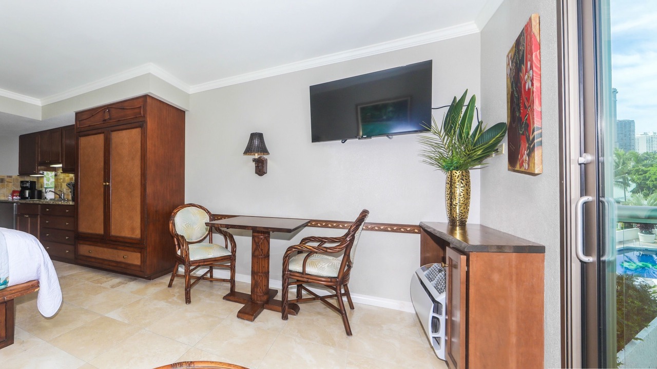 Photo of Bedroom in Waikiki
