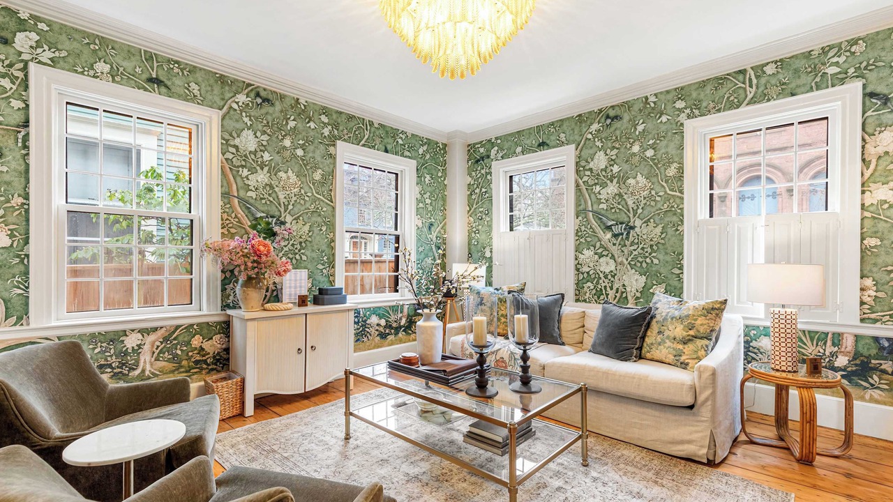 Photo of Livingroom in Newport