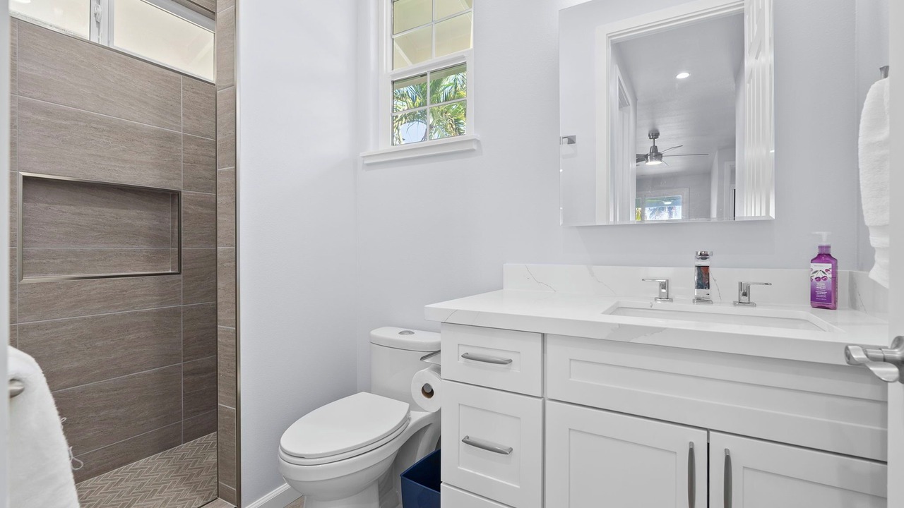 Photo of Bathroom in Waianae