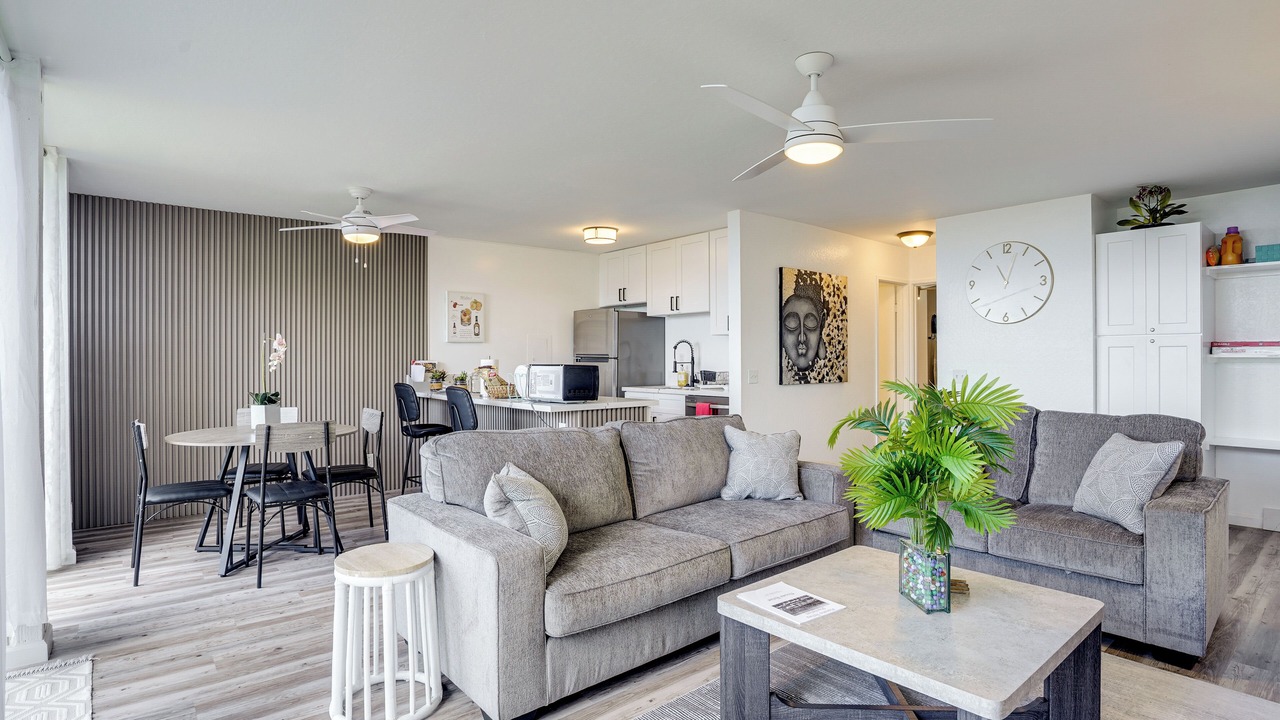 Photo of Livingroom in Waianae