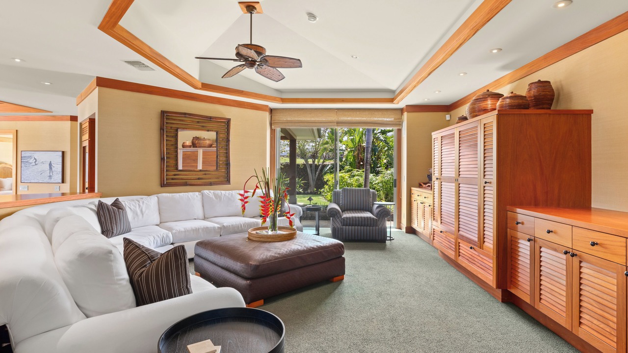 Photo of Livingroom in Kaupulehu