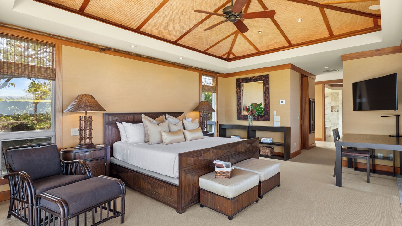 Photo of Bedroom in Kaupulehu