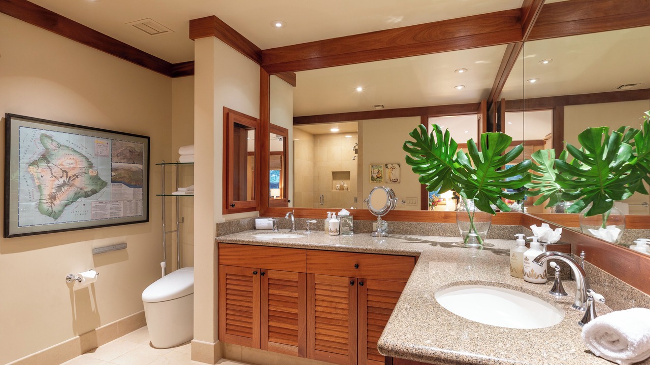 Photo of Bathroom in Kaupulehu