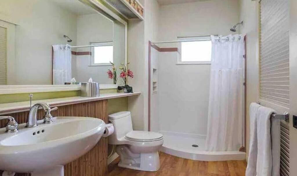 Photo of Bathroom in Princeville