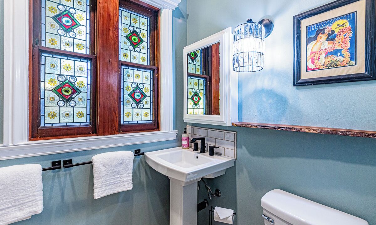 Photo of Bathroom in Volcano