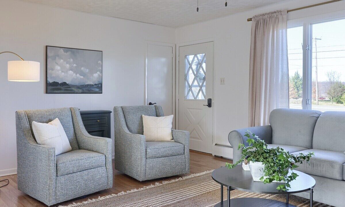 Photo of Livingroom in Loyalton