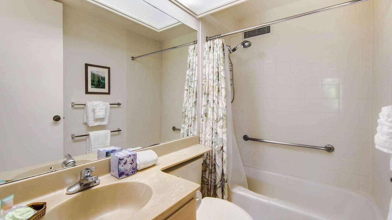Photo of Bathroom in Princeville