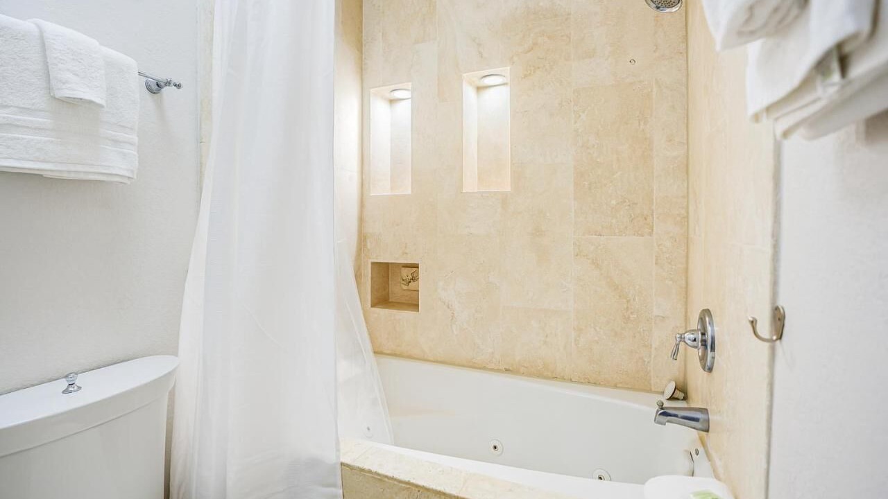 Photo of Bathroom in Princeville