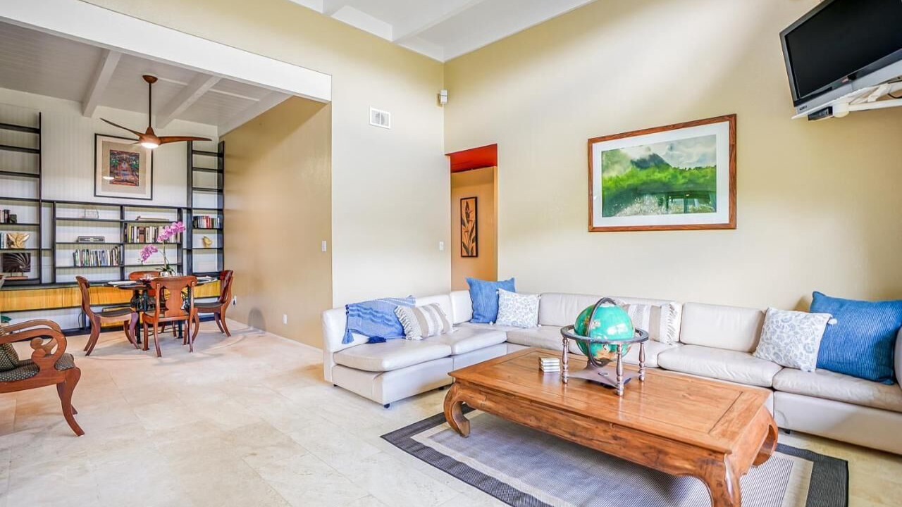 Photo of Livingroom in Princeville