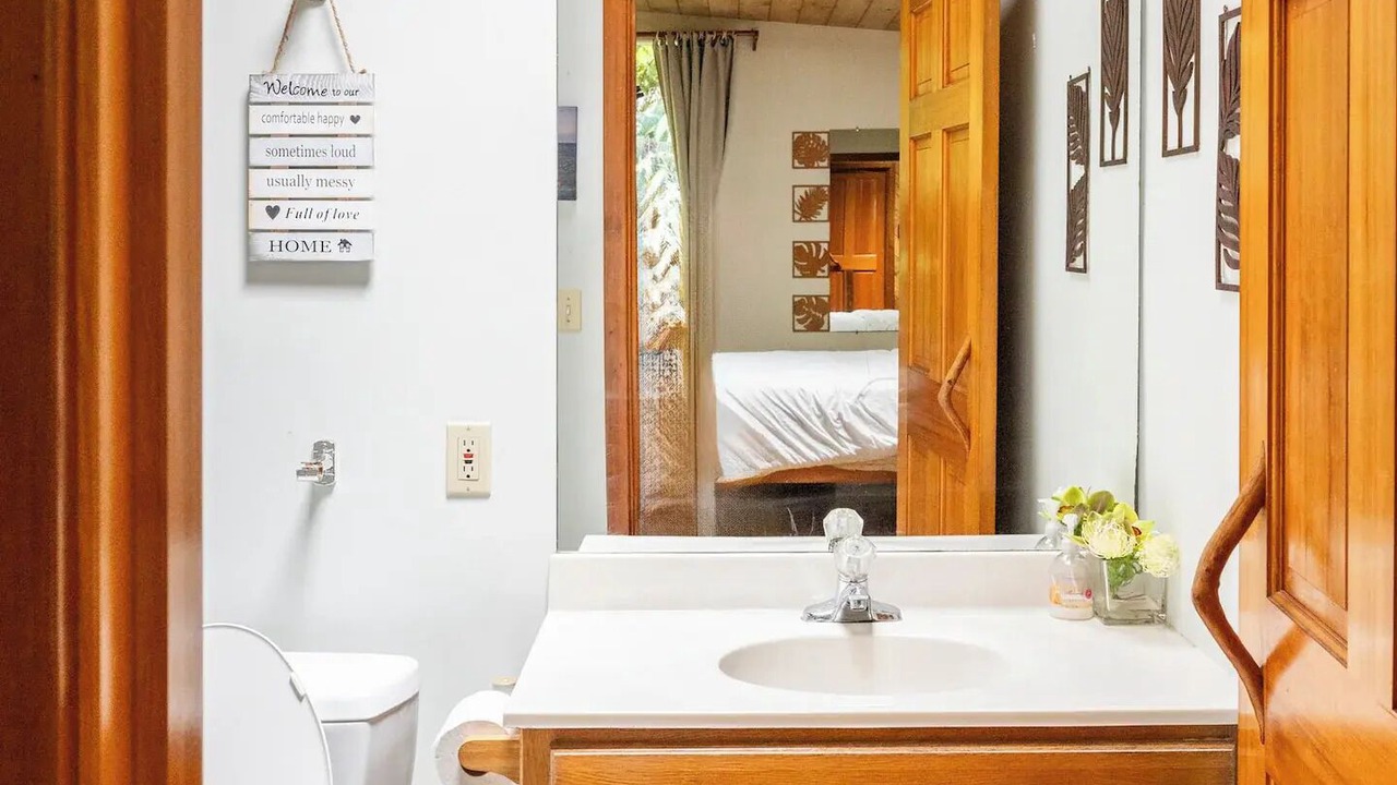 Photo of Bathroom in Volcano