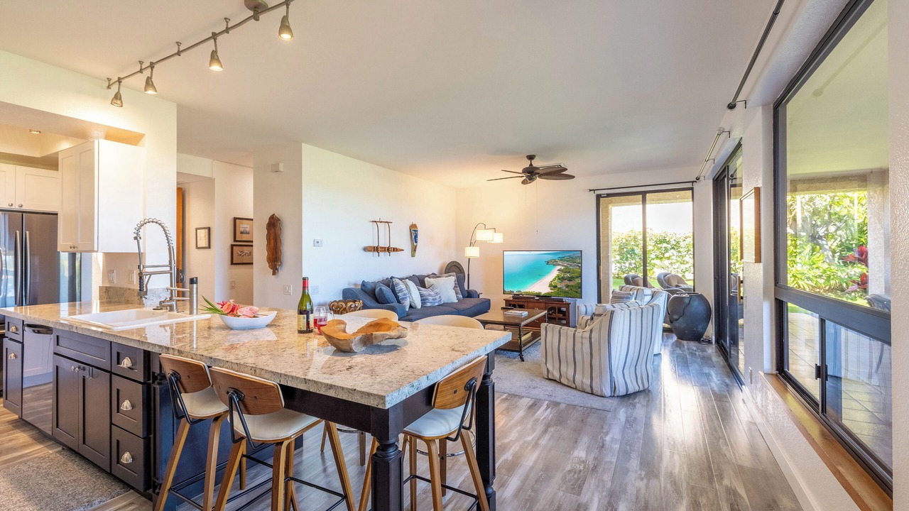 Photo of Livingroom in Waikoloa