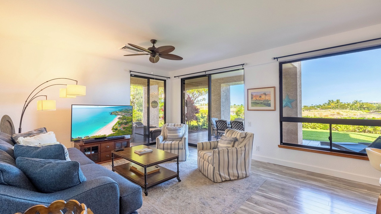 Photo of Livingroom in Waikoloa