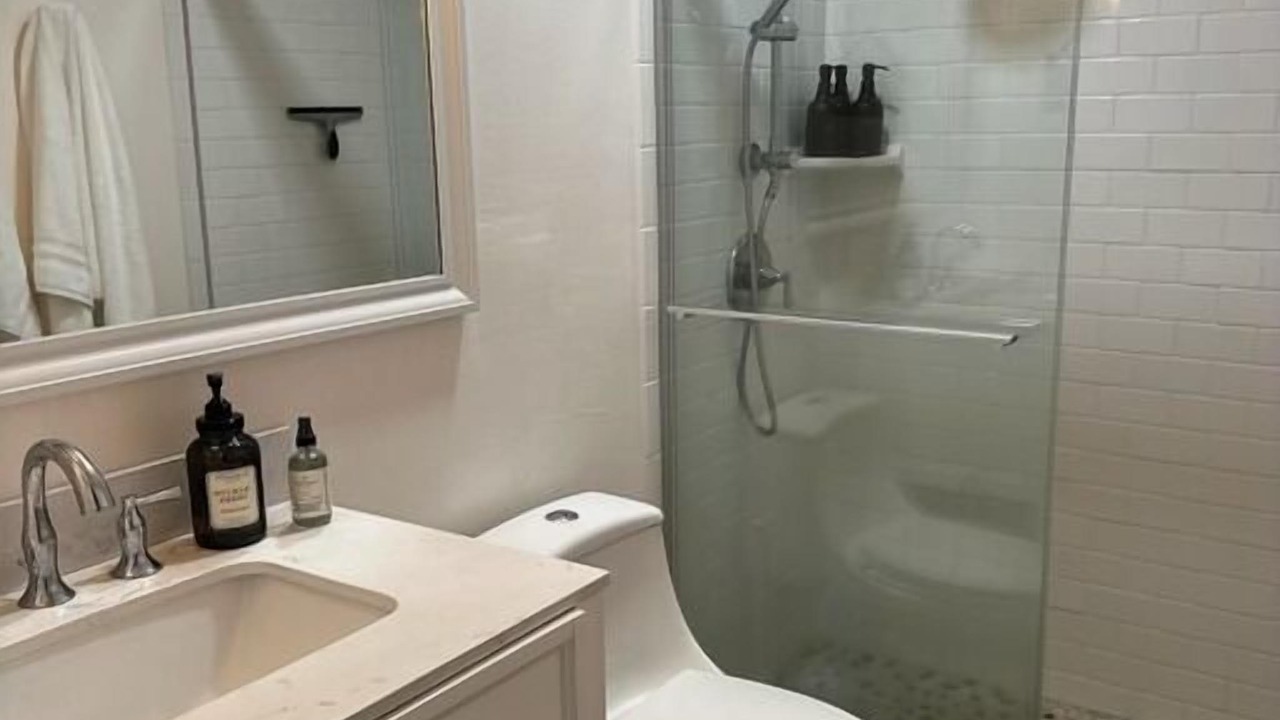 Photo of Bathroom in Kahuku