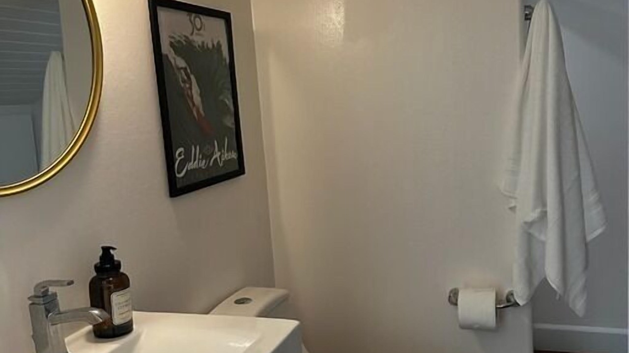 Photo of Bathroom in Kahuku