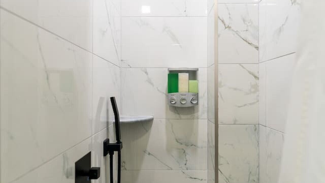 Photo of Bathroom in Graduate Hospital