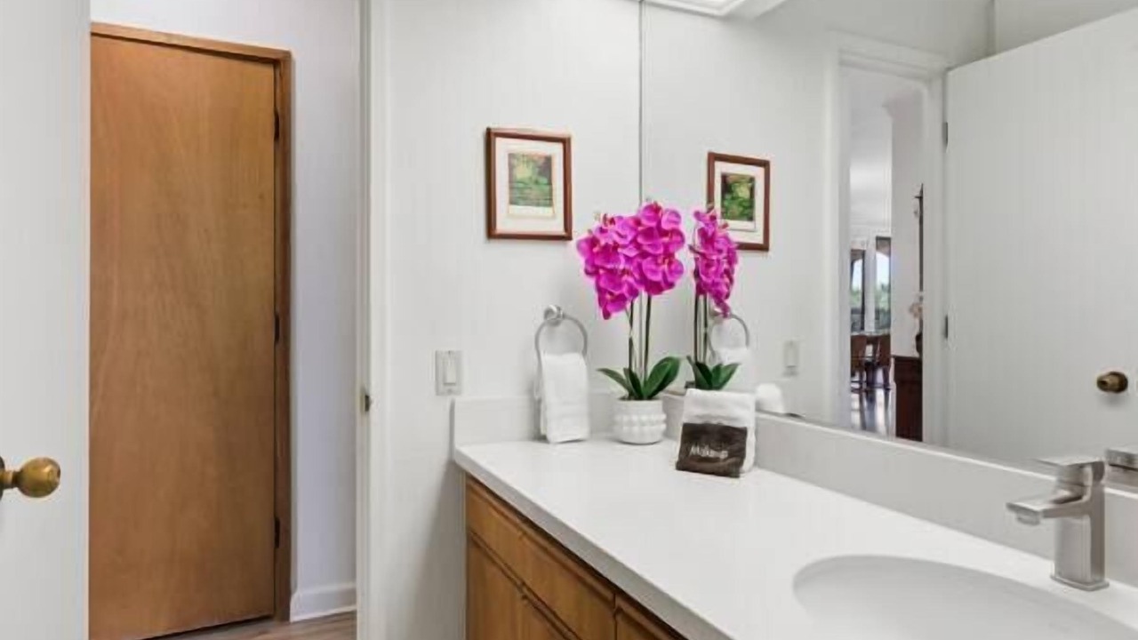 Photo of Bathroom in Waikoloa
