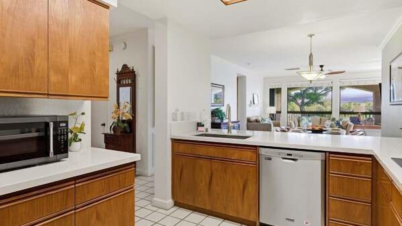 Photo of Kitchen in Waikoloa