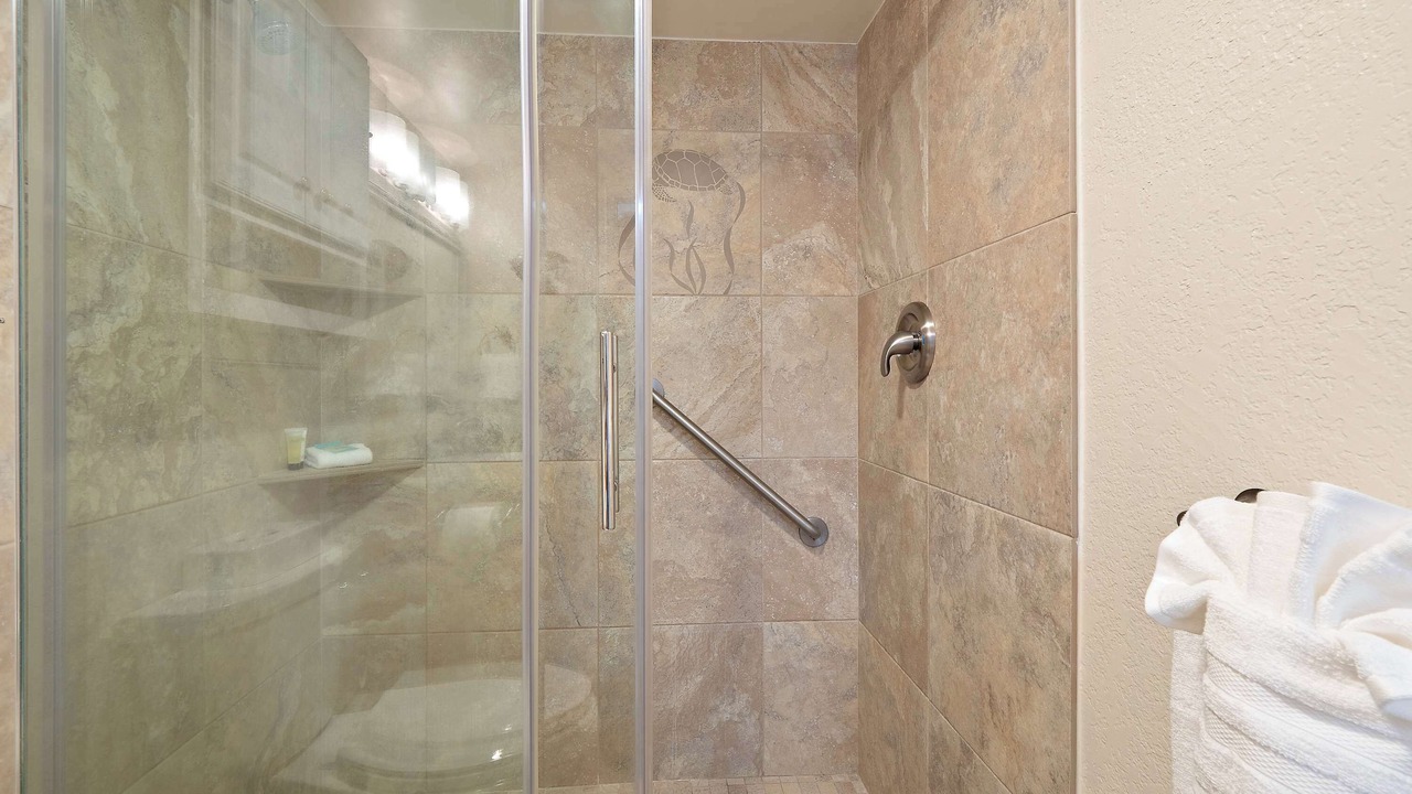 Photo of Bathroom in Historic Kailua Village