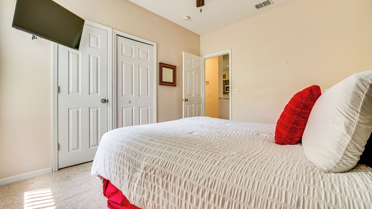 Photo of Bedroom in Sunset Ridge