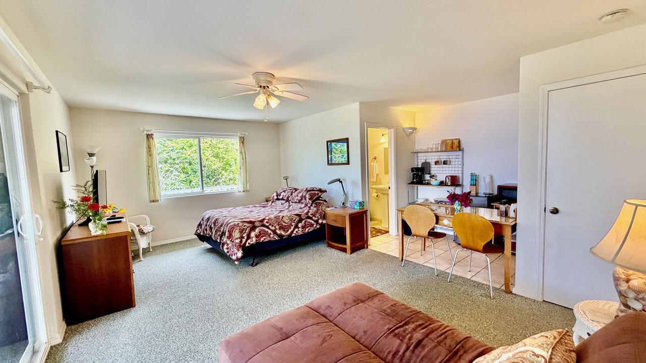 Photo of Bedroom in Kalaoa