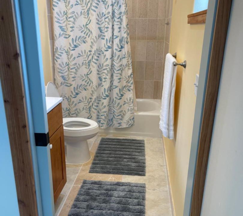 Photo of Bathroom in Kealakekua