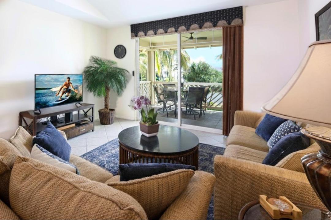 Photo of Livingroom in Waikoloa