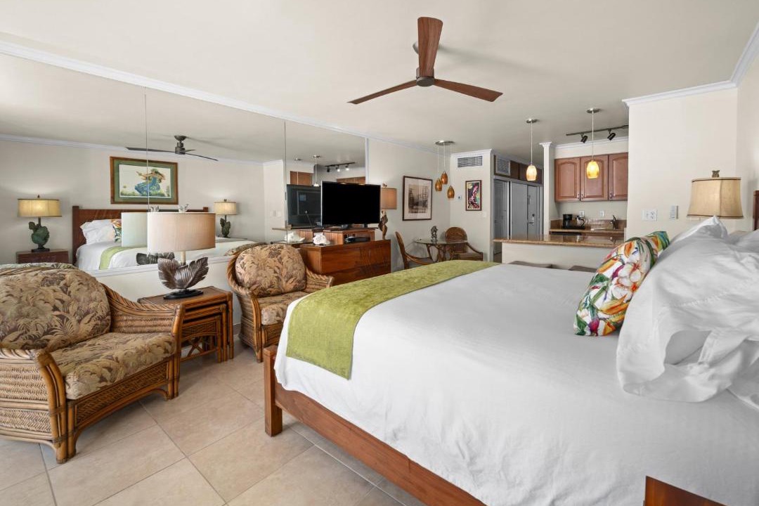 Photo of Bedroom in Historic Lahaina Front Street