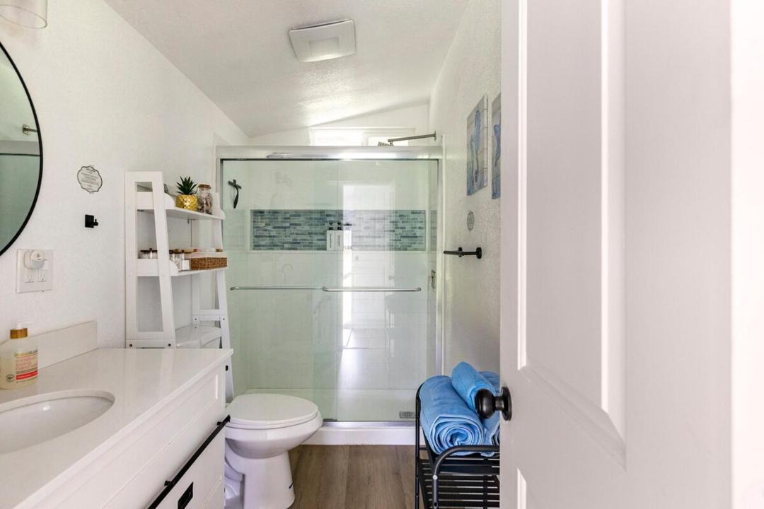 Photo of Bathroom in Honokaa