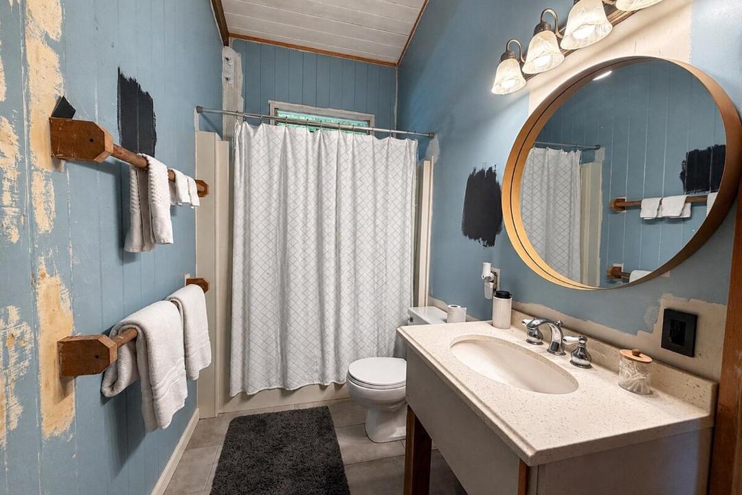 Photo of Bathroom in Keaau