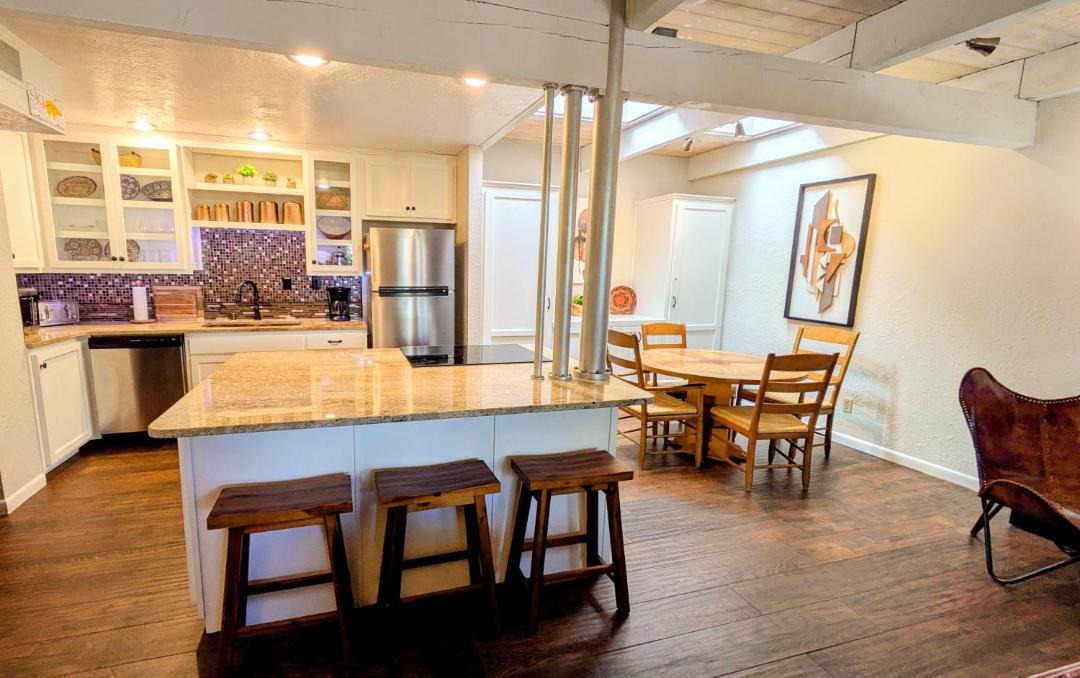 Photo of Kitchen in Northeast Santa Fe