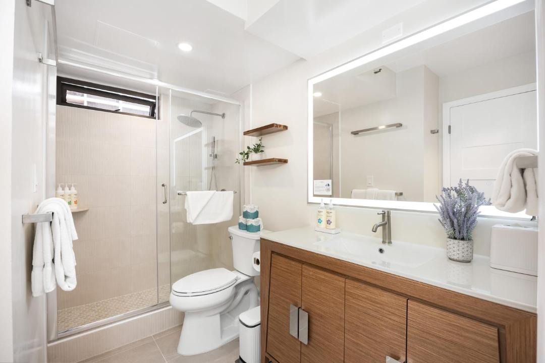 Photo of Bathroom in Waikiki