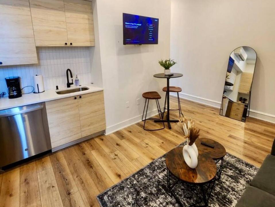 Photo of Livingroom in Center City West