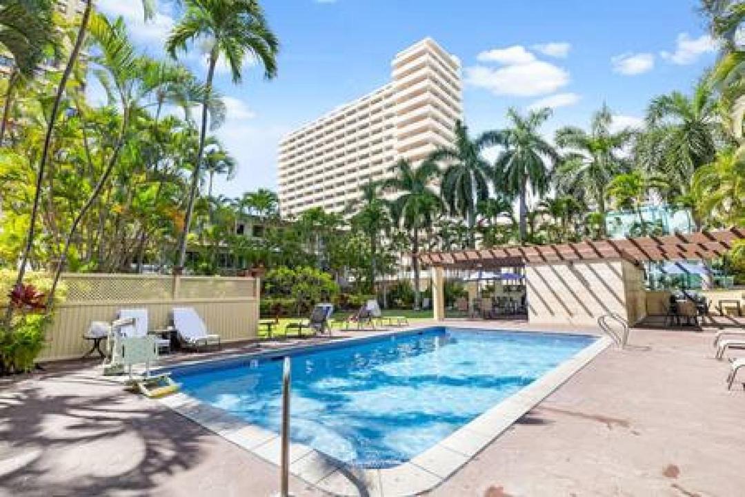 Photo of Others in Waikiki