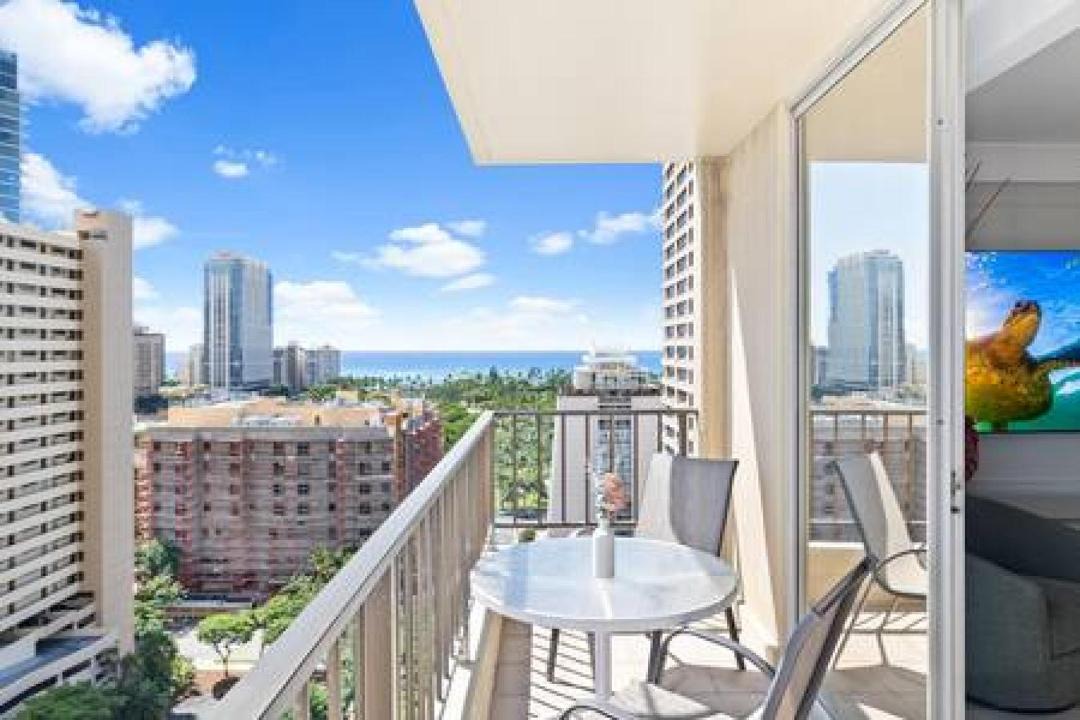 Photo of Patio Balcony in Waikiki