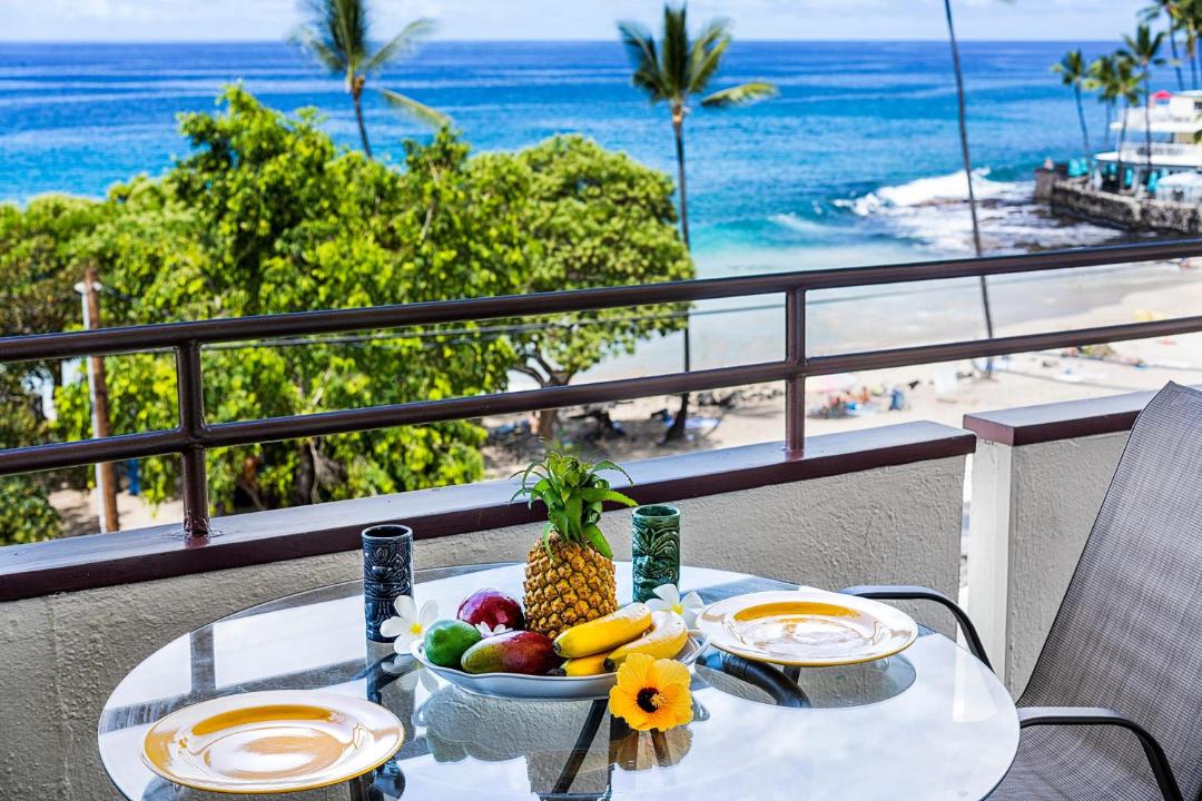 Photo of Patio Balcony in Kahaluu Bay