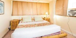 Photo of Bedroom in Waikiki