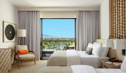 Room, 2 Queen Beds, Partial Ocean View