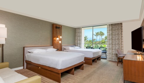 Club Room, 2 Queen Beds, Club Lounge Access, Partial Ocean View
