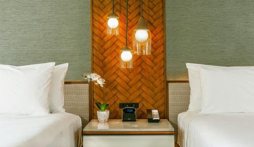 Room, 2 Queen Beds, Accessible, Bathtub